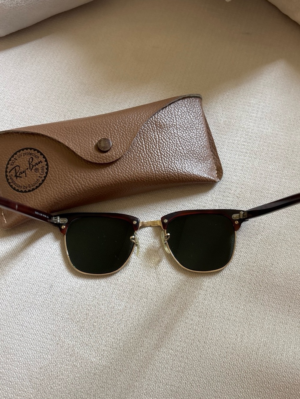 Vintage Ray-Ban Clubmaster Sunglasses in Brown with Gold Accents - Picture 3 of 5